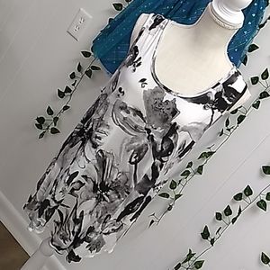 Simply Vera Floral sz xl Black Tank High Low